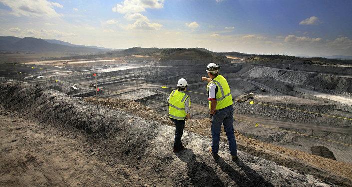 中国减少煤炭进口 许多中国工厂和港口已停止进口澳大利亚煤炭.